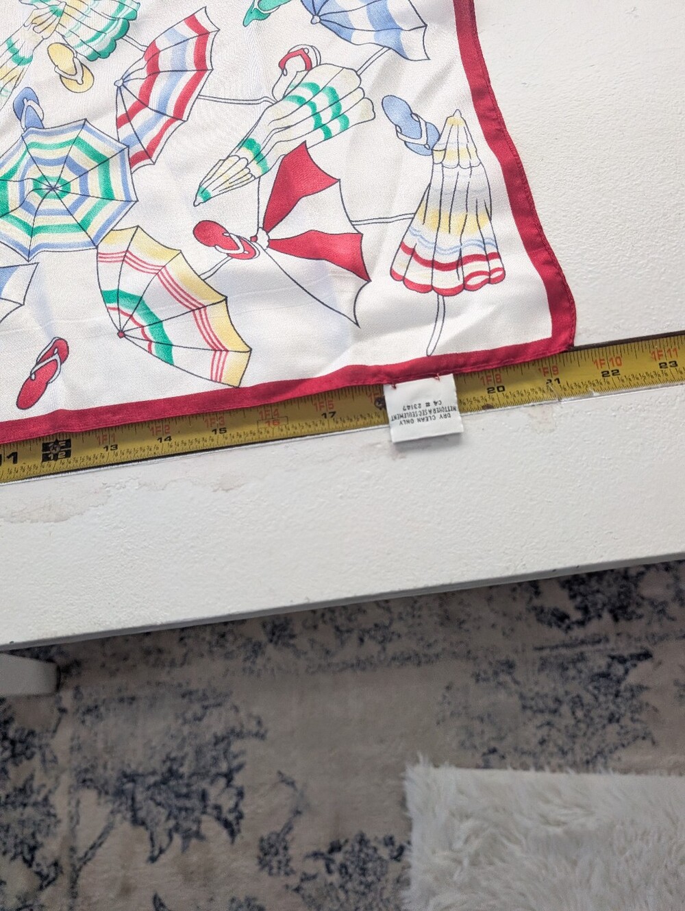 Vintage 100% Silk Beach Umbrella Scarf Square Red Border Resort Coastal 26x26 - Picture 5 of 7